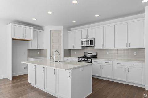 Tiny photo for 3027 W 2600 N, Clinton, UT 84015 (MLS # 2111651)