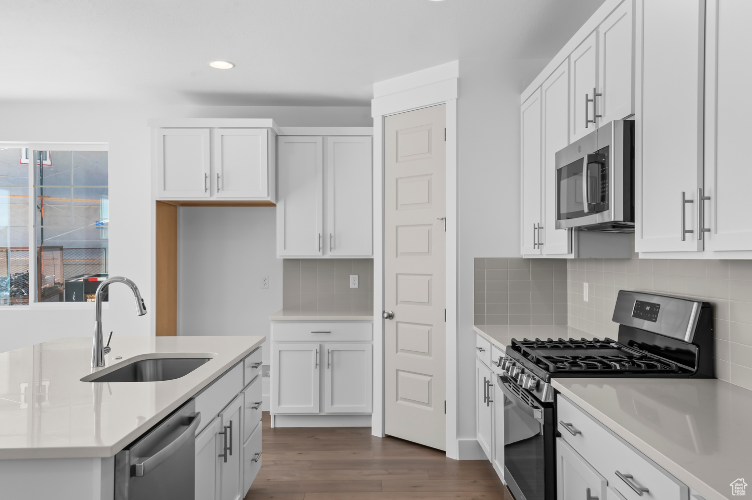 CRANEFIELD EST COLLECTION 1520 - Residential