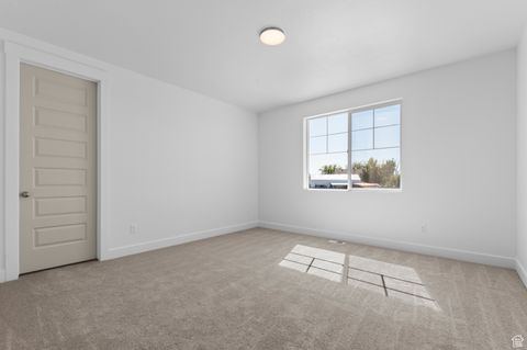 Tiny photo for 3027 W 2600 N, Clinton, UT 84015 (MLS # 2111651)