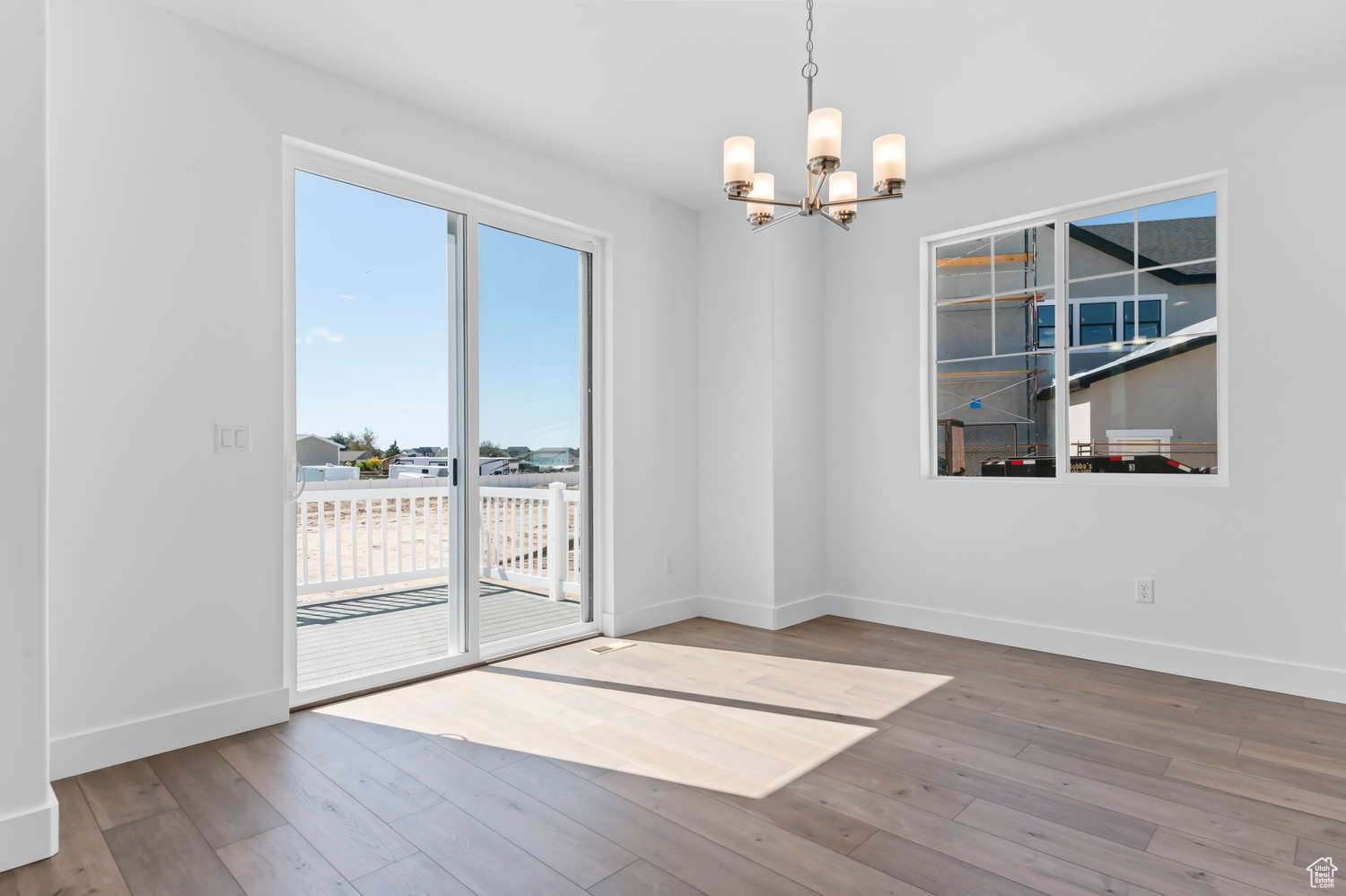 CRANEFIELD EST COLLECTION 1520 - Residential