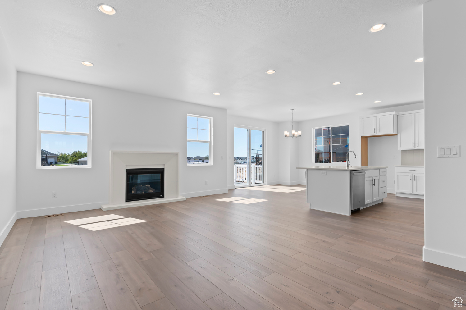 CRANEFIELD EST COLLECTION 1520 - Residential