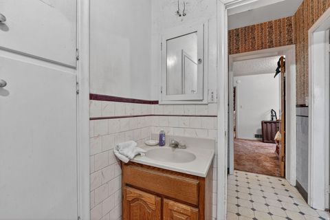 Tiny photo for 443 E 100 N, Payson, UT 84651 (MLS # 2129729)