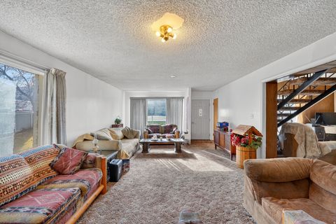 Tiny photo for 443 E 100 N, Payson, UT 84651 (MLS # 2129729)