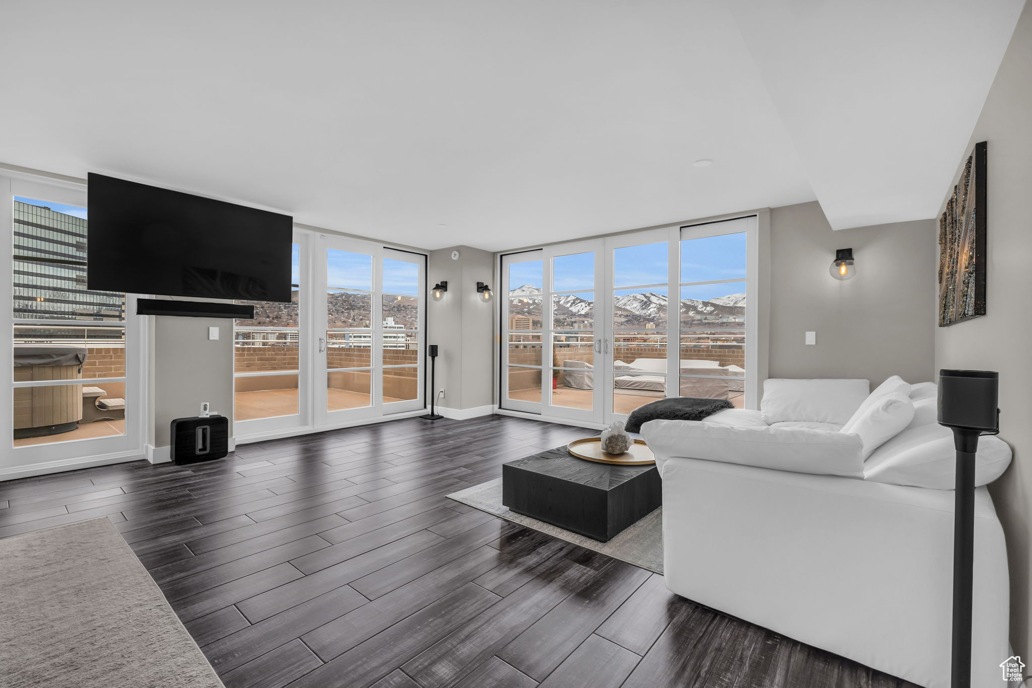 230 E BROADWAY 1209
