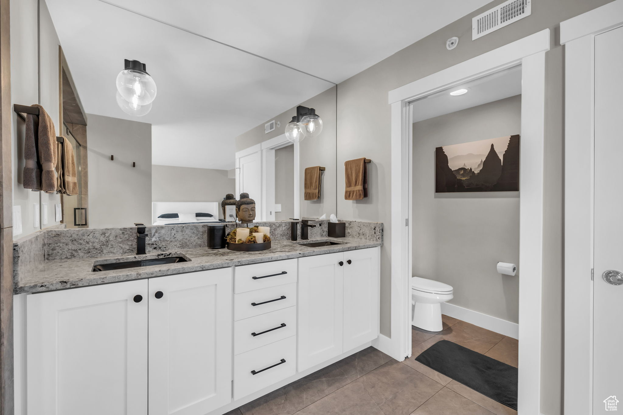 BROADWAY TOWER CONDO - Residential