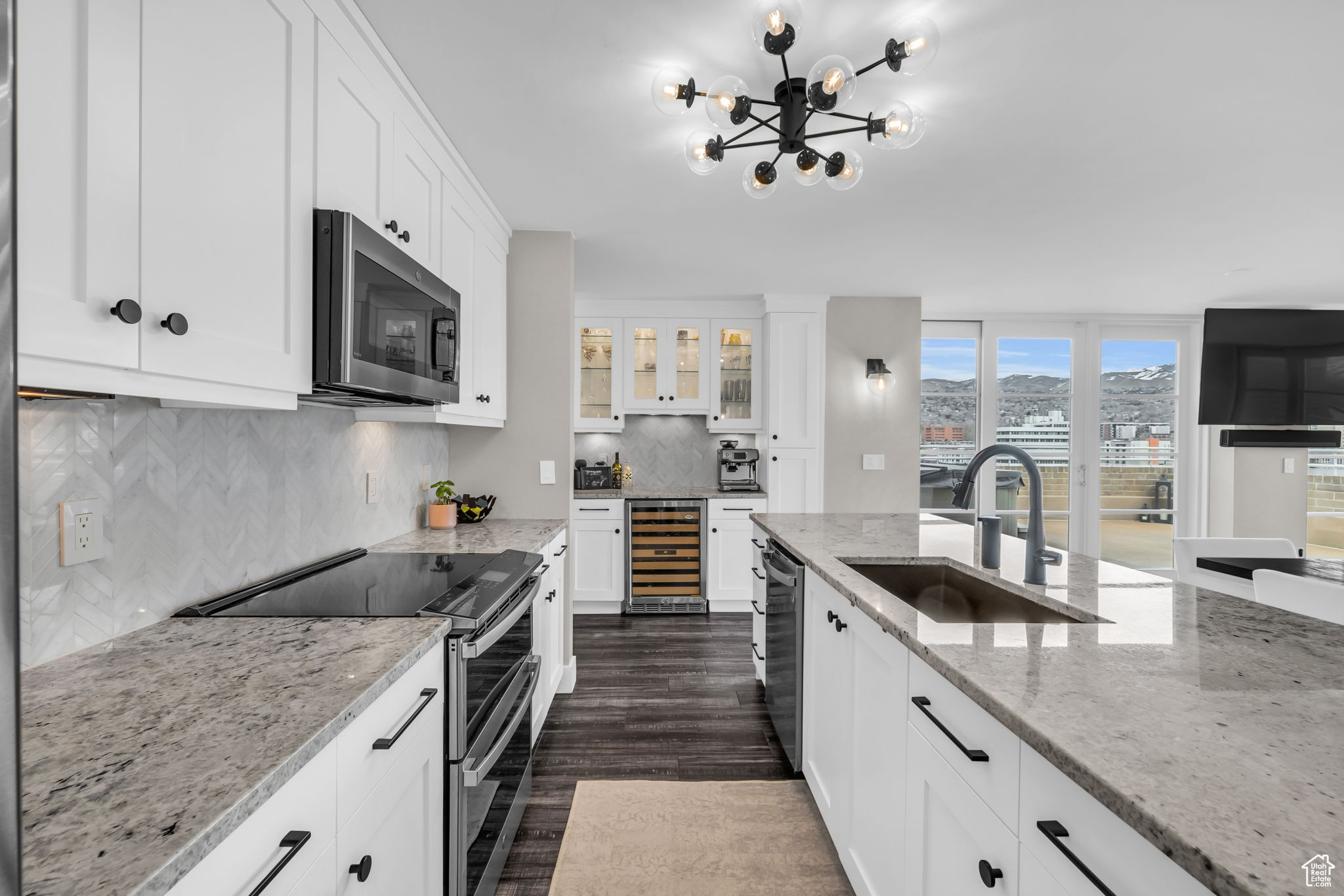 BROADWAY TOWER CONDO - Residential