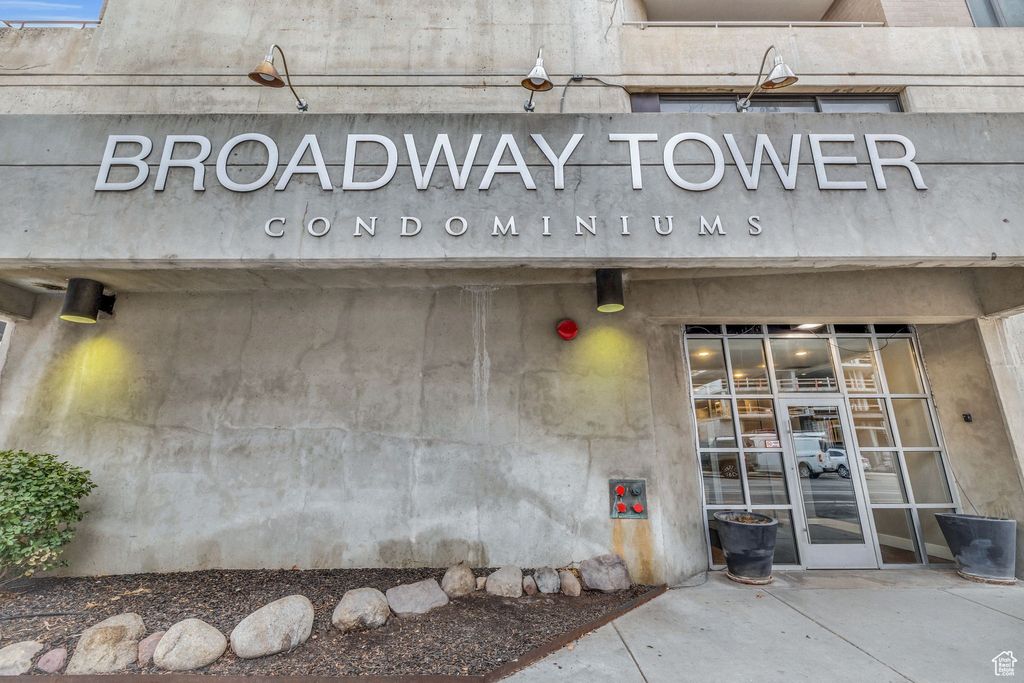 Photo of 230 E BROADWAY St #1209, Salt Lake City, UT 84111 (MLS # 2108341)