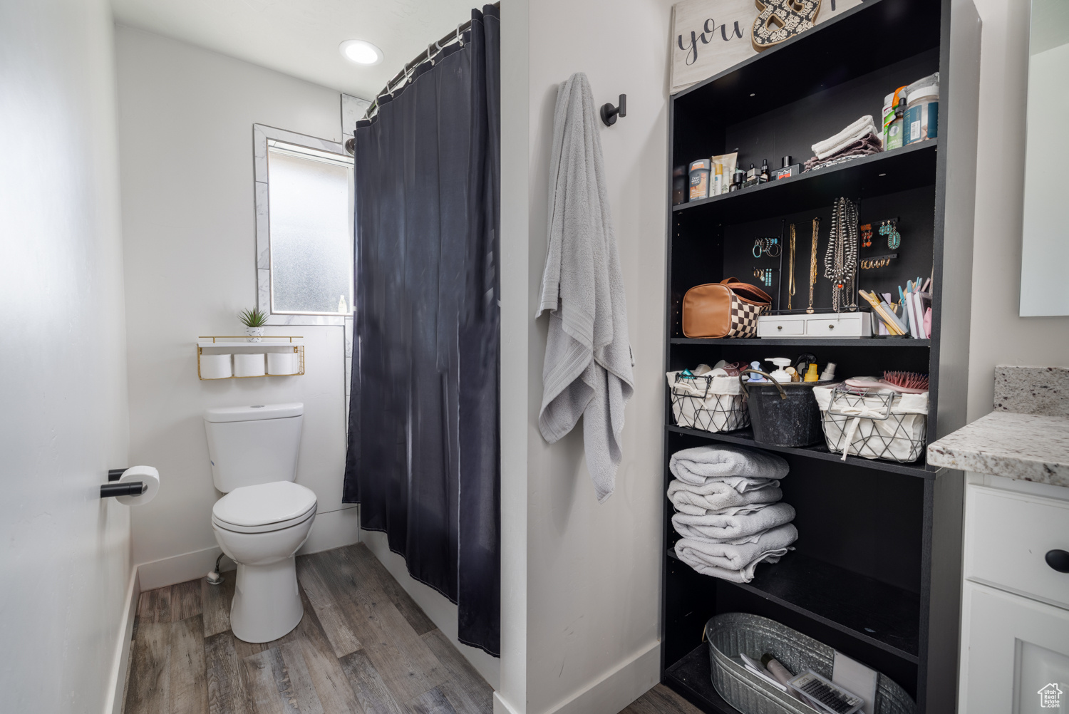 ALTAMONT TOWNSHIP B - Residential