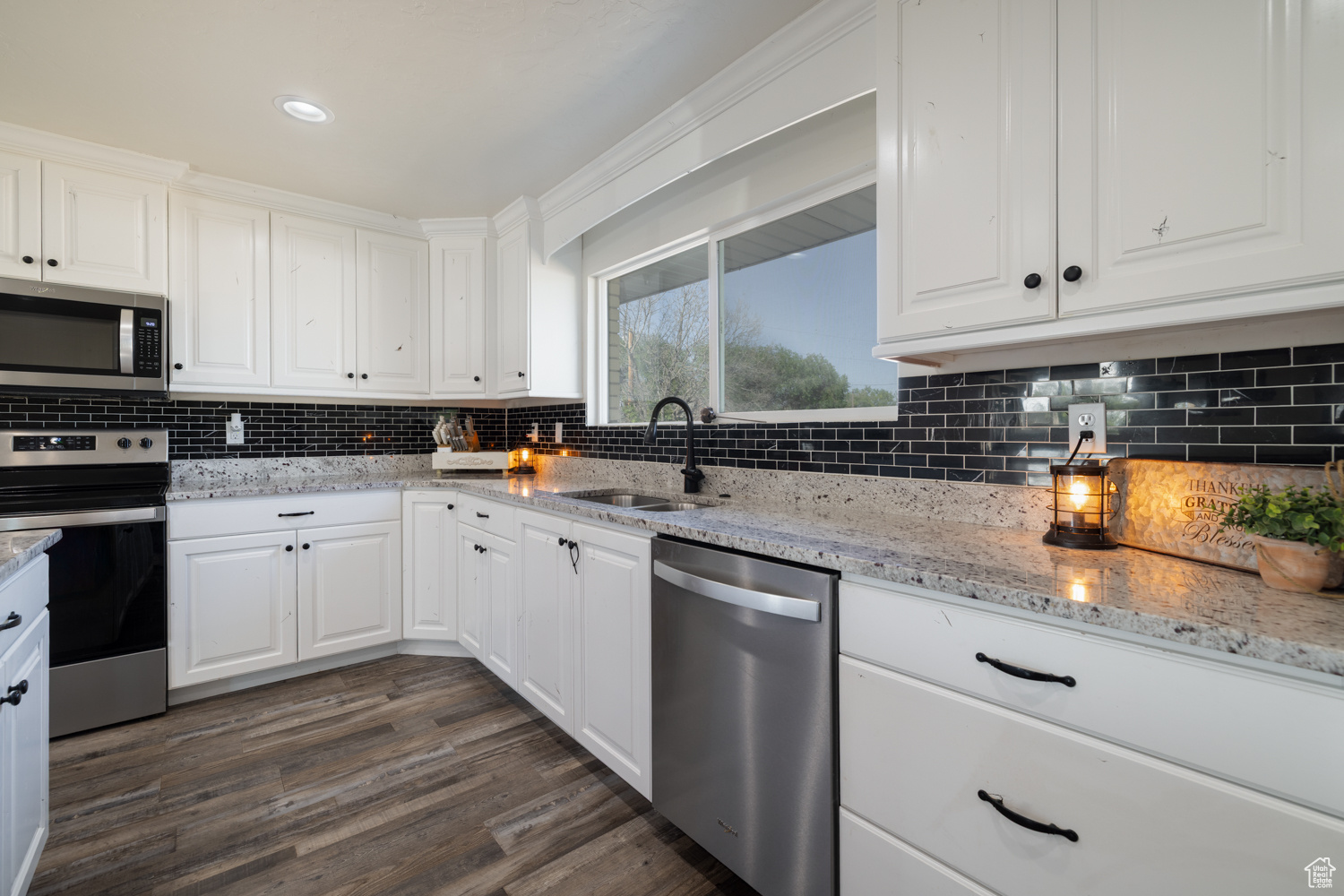 ALTAMONT TOWNSHIP B - Residential