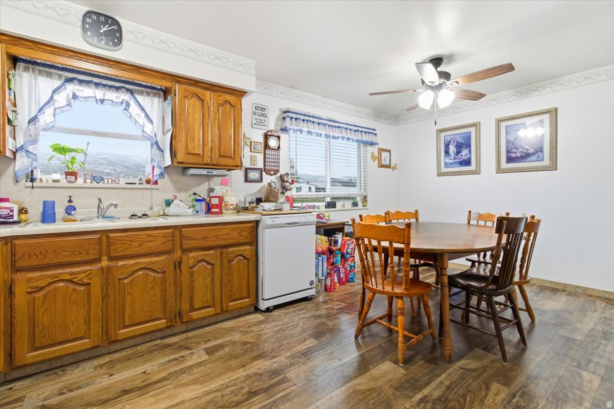 COURTSIDE - Residential