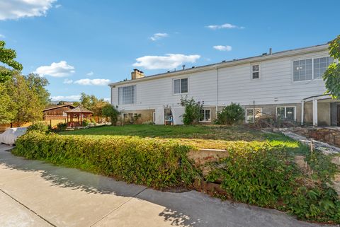 Tiny photo for 3088 S 100 W, Bountiful, UT 84010 (MLS # 2124664)