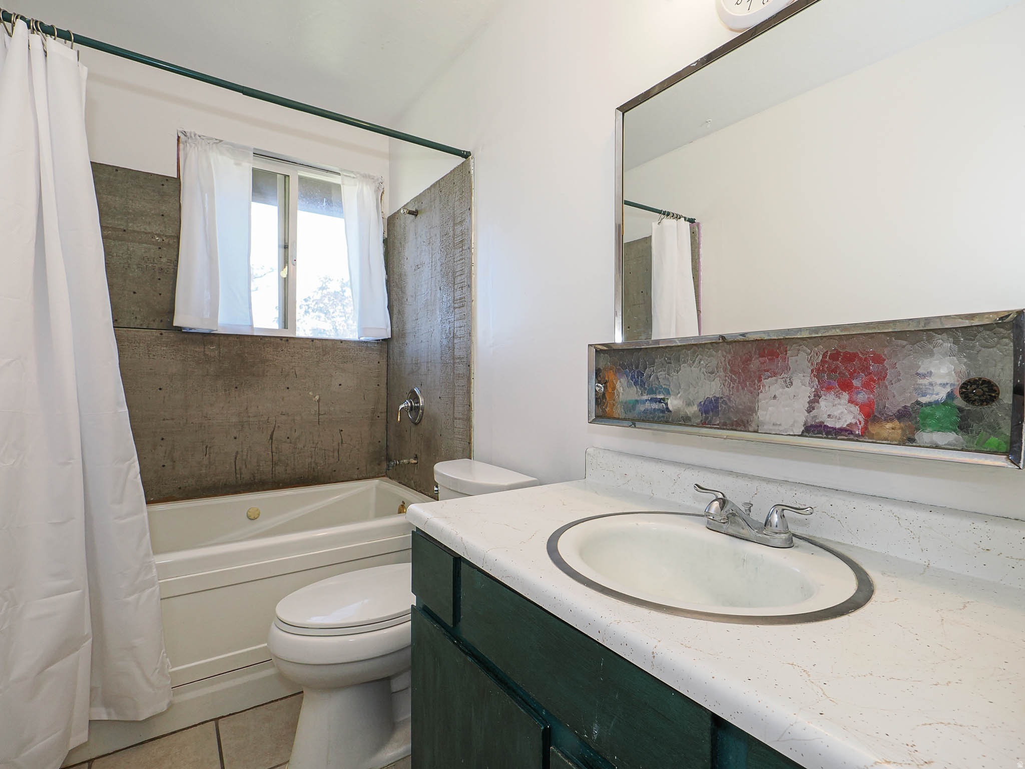 WOODLEDGE #3 - Residential