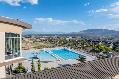 Tiny photo for 4459 N DEER RIDGE TRAIL Trl, Lehi, UT 84043 (MLS # 2101512)