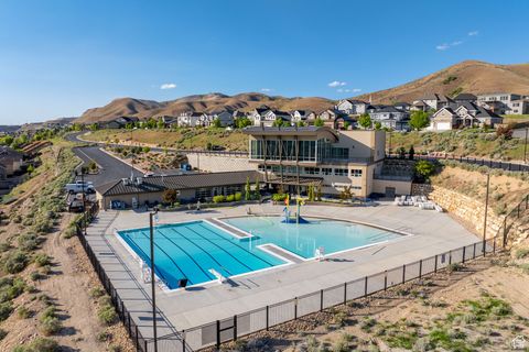 Tiny photo for 4459 N DEER RIDGE TRAIL Trl, Lehi, UT 84043 (MLS # 2101512)