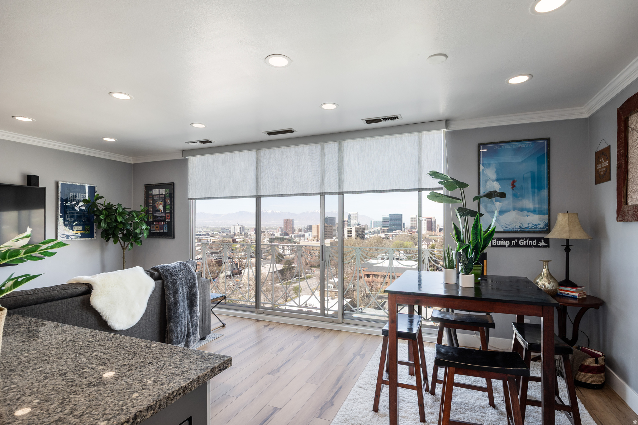 BONNEVILLE TOWER - Residential