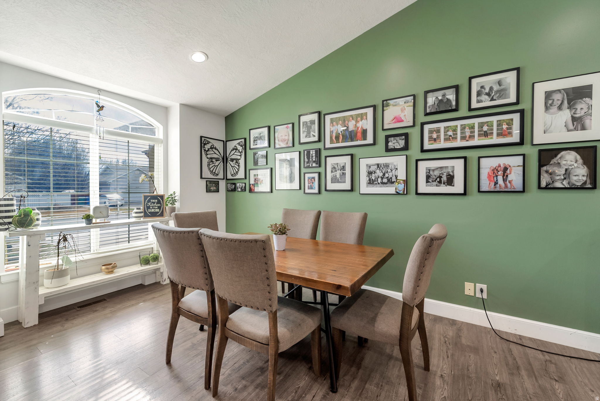 RIVERTON VILLAGE - Residential