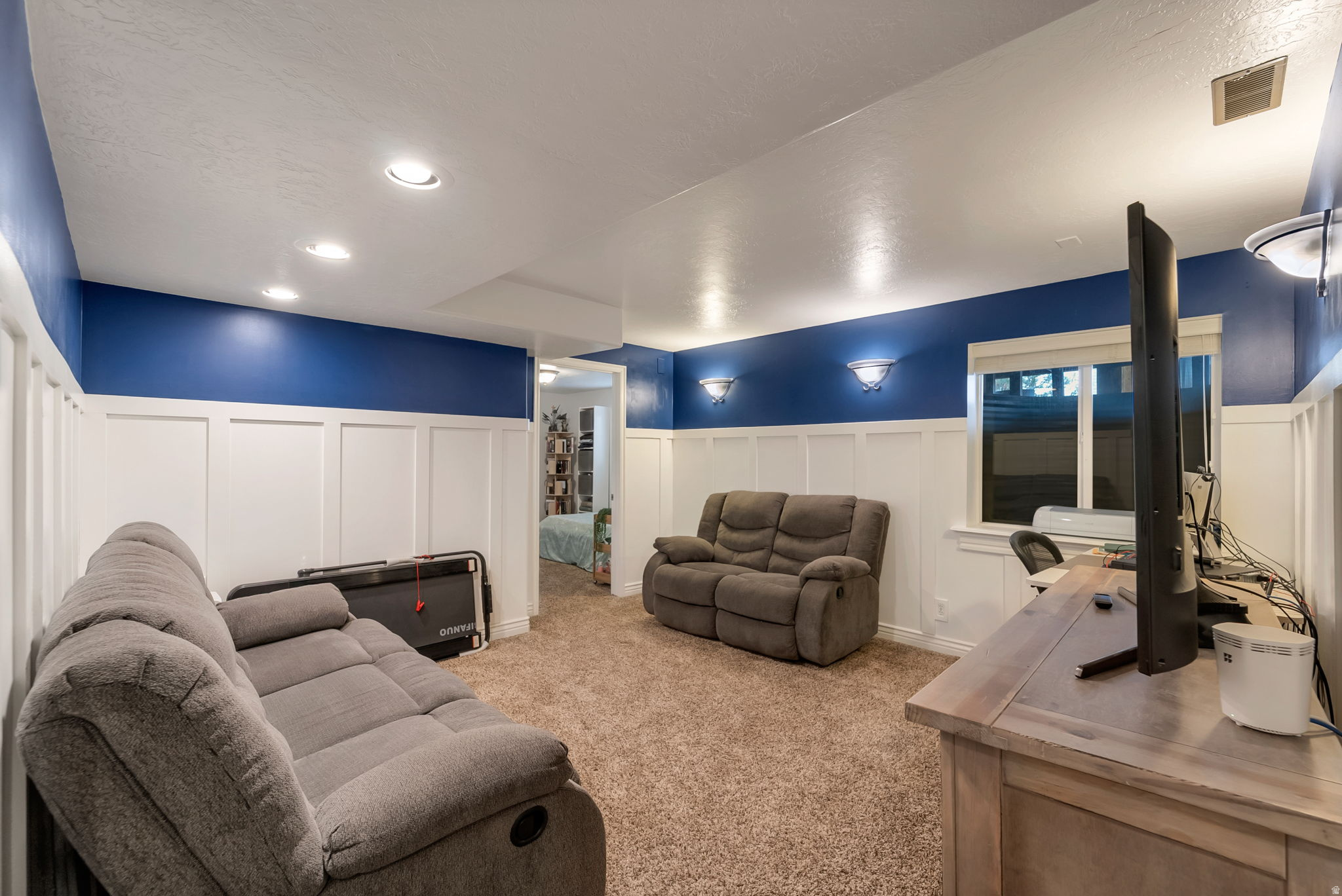 RIVERTON VILLAGE - Residential