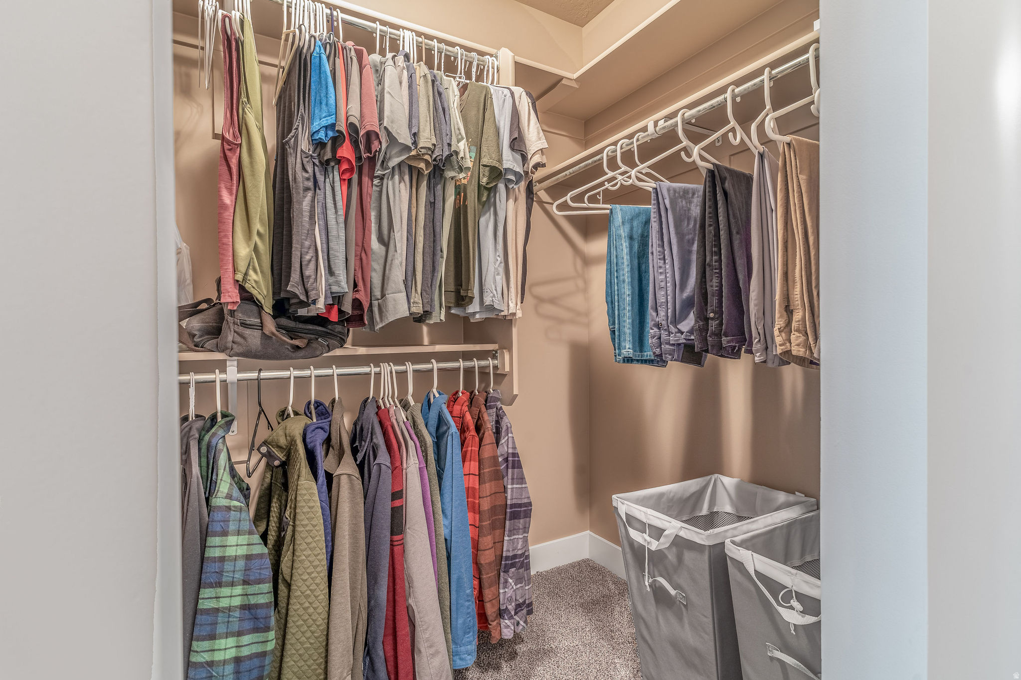 HILL FARMS - Residential