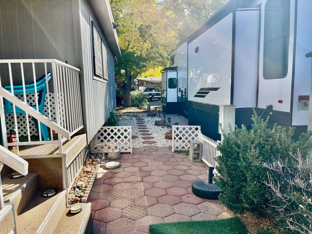 Photo of 1160 E TELEGRAPH ST #12, Washington, UT 84780 (MLS # 2123767)