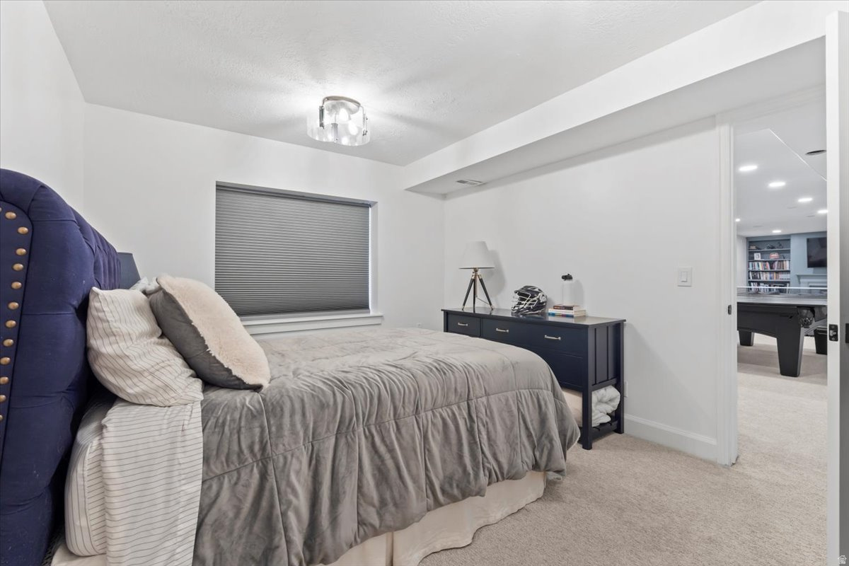 HUNTER'S POI - Residential