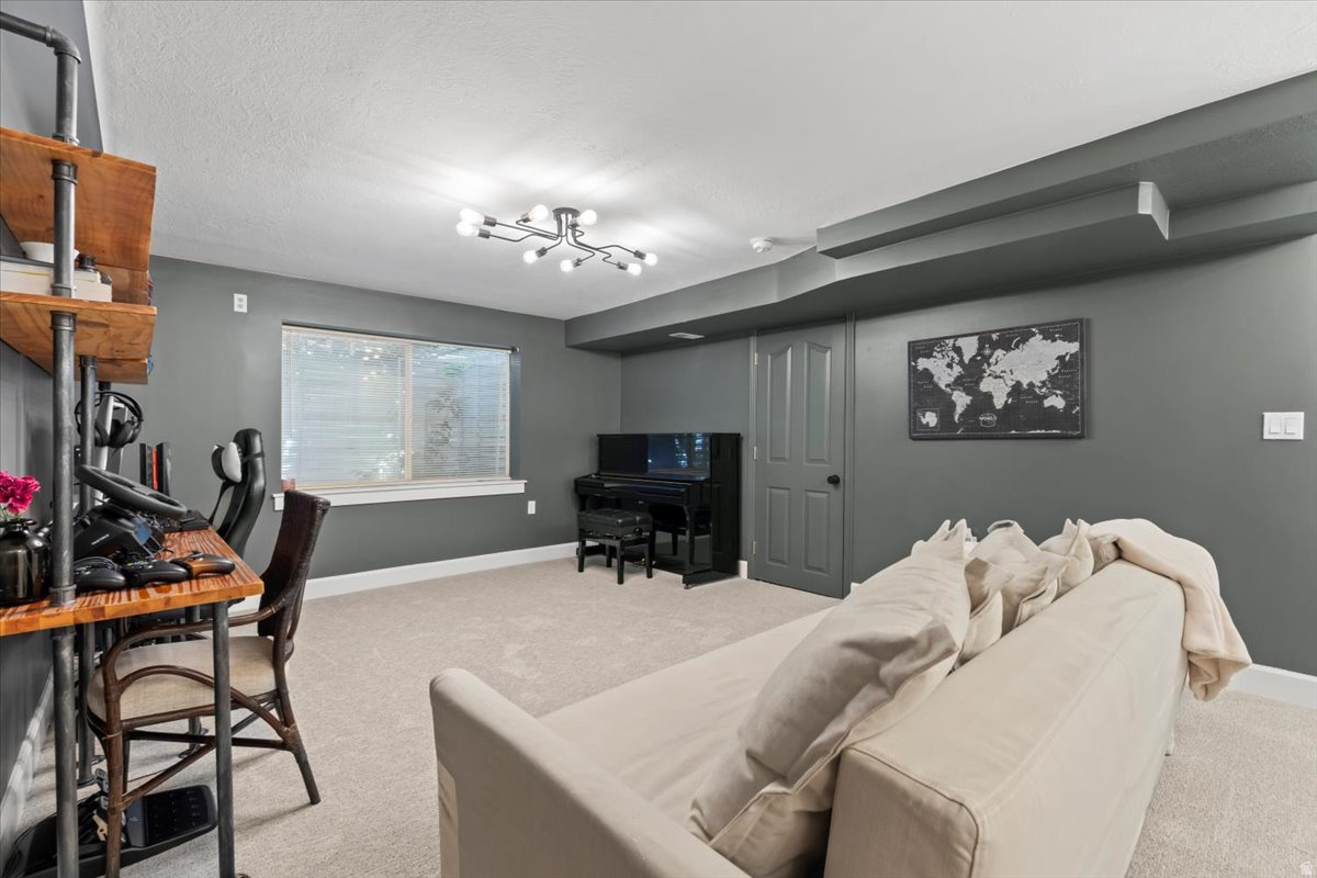 HUNTER'S POI - Residential