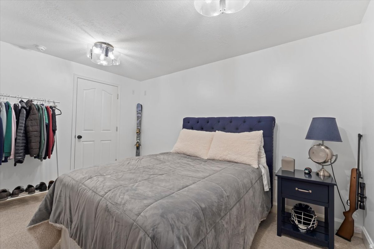 HUNTER'S POI - Residential