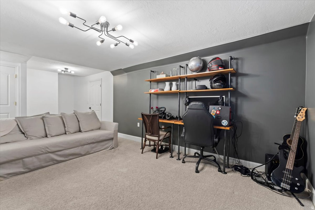 HUNTER'S POI - Residential