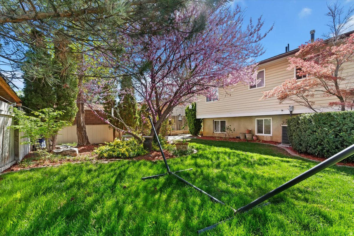 GREEN HILL ACRES - Residential