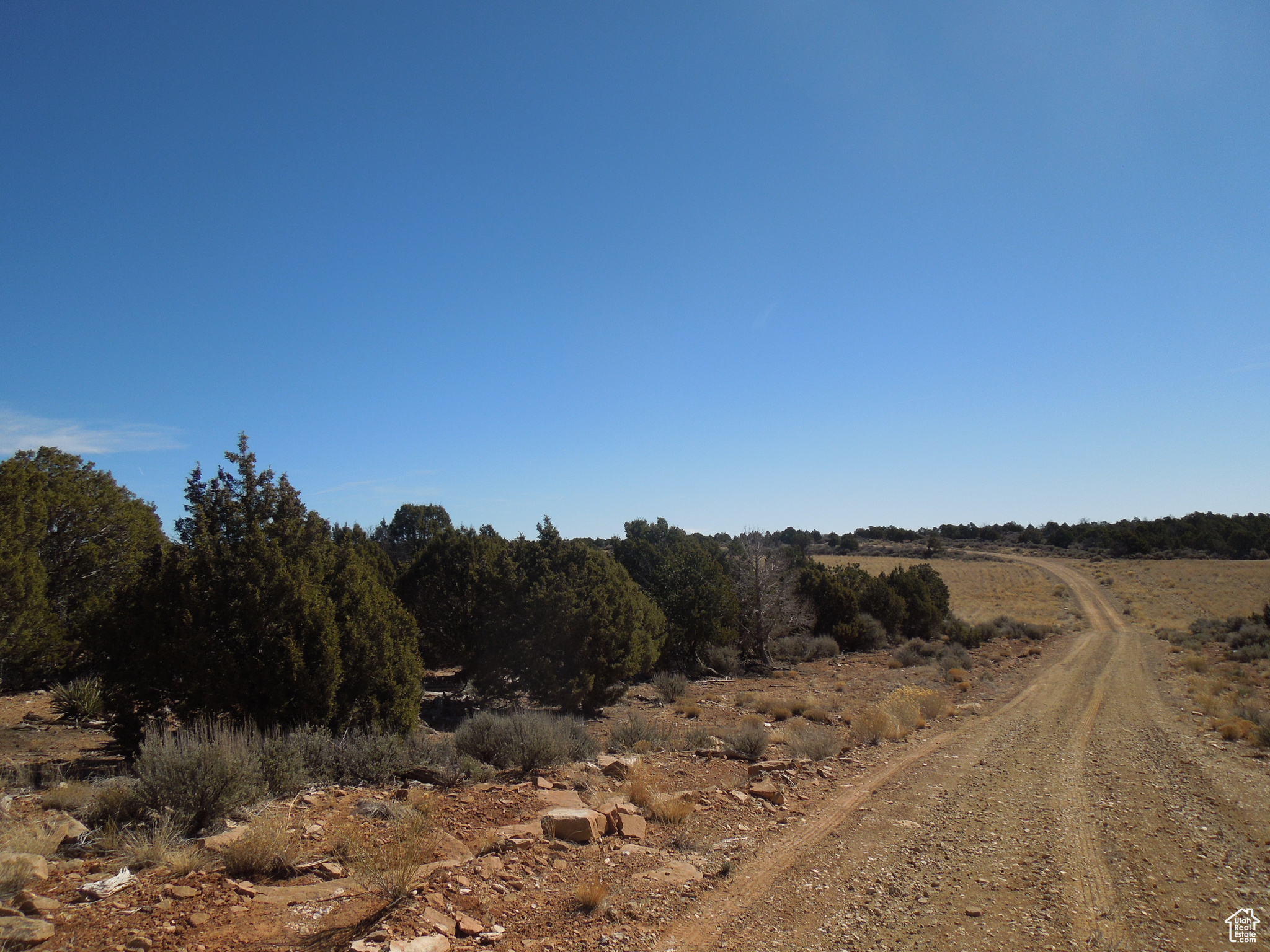 SUNRISE COUNTRY - Land