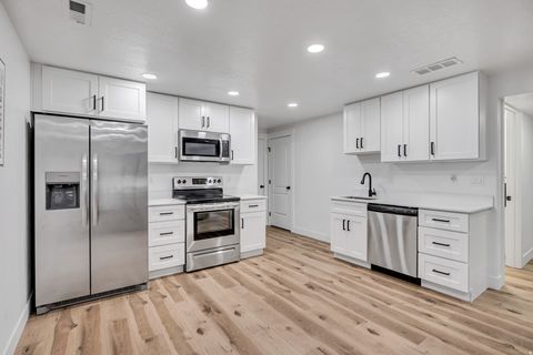 Tiny photo for 1596 W QUAILHILL RD, Saratoga Springs, UT 84045 (MLS # 2146123)