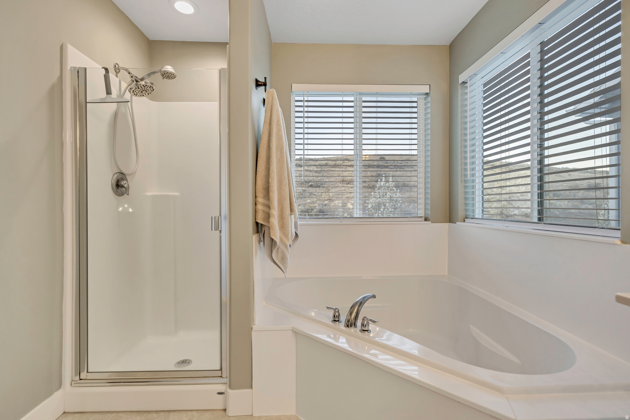 QUAILHILL - Residential