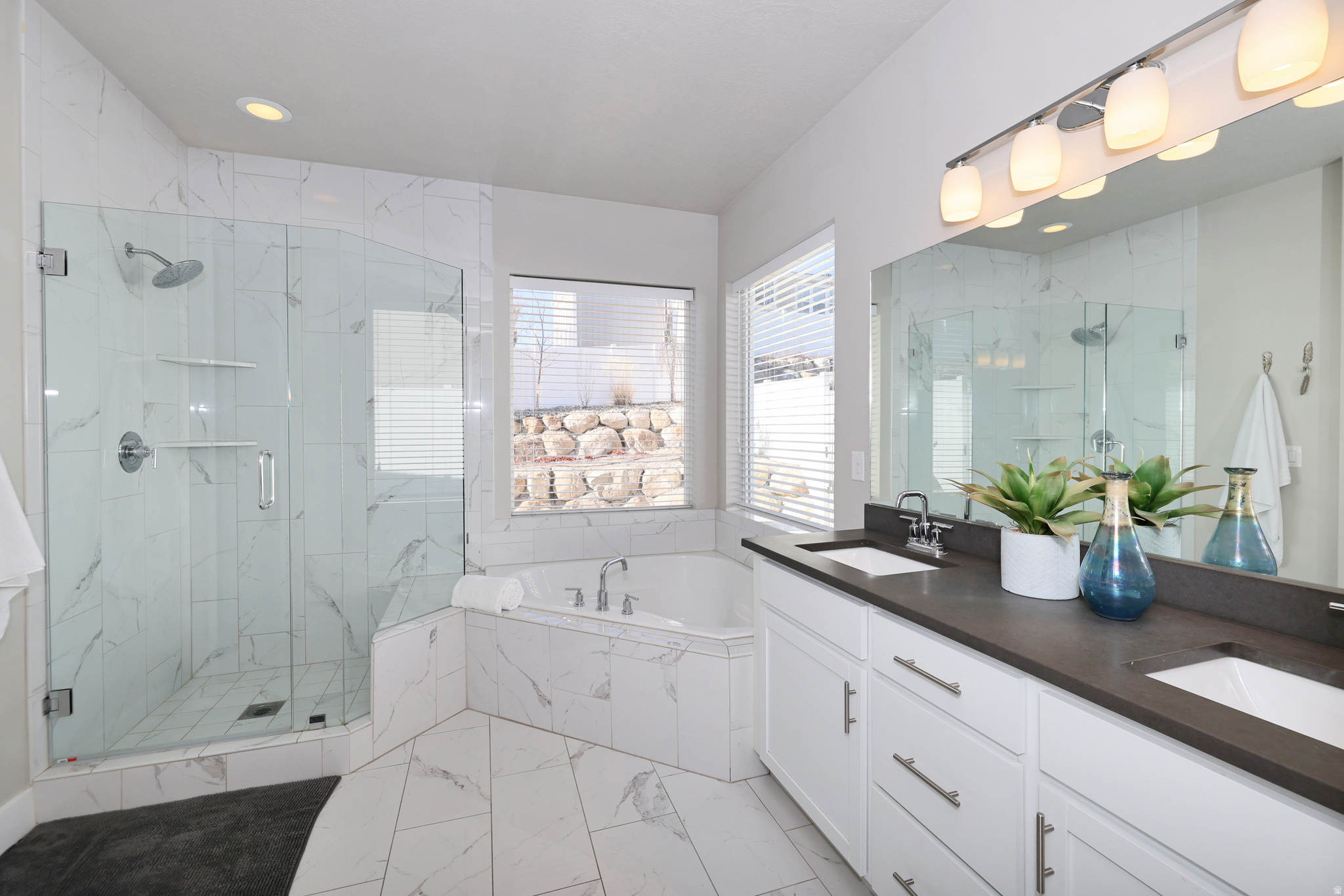 SOMMERGLEN HEIGHTS - Residential