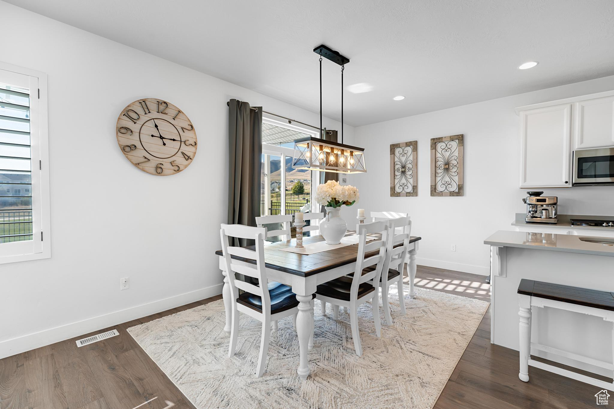 LAKESIDE - Residential