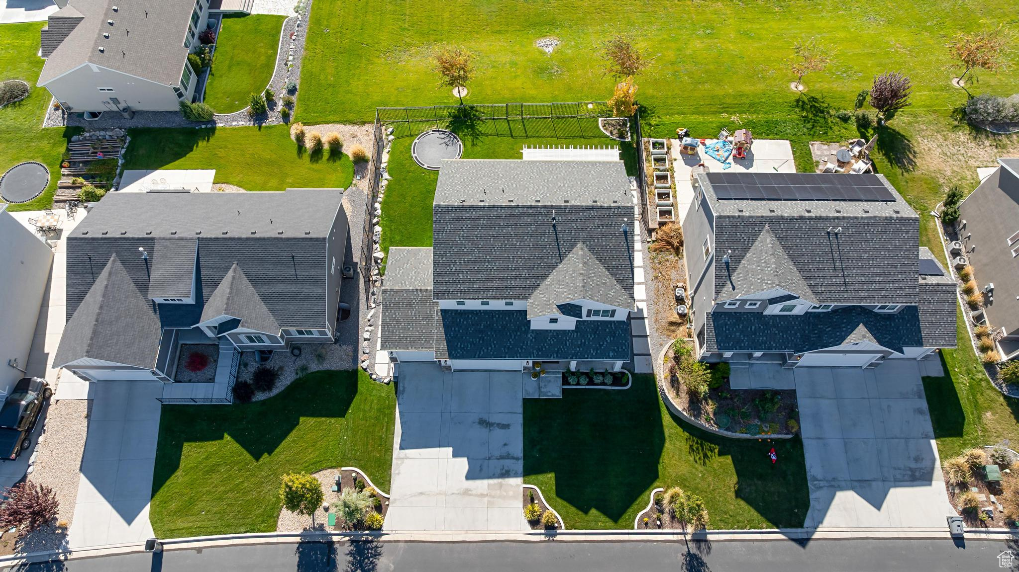 LAKESIDE - Residential