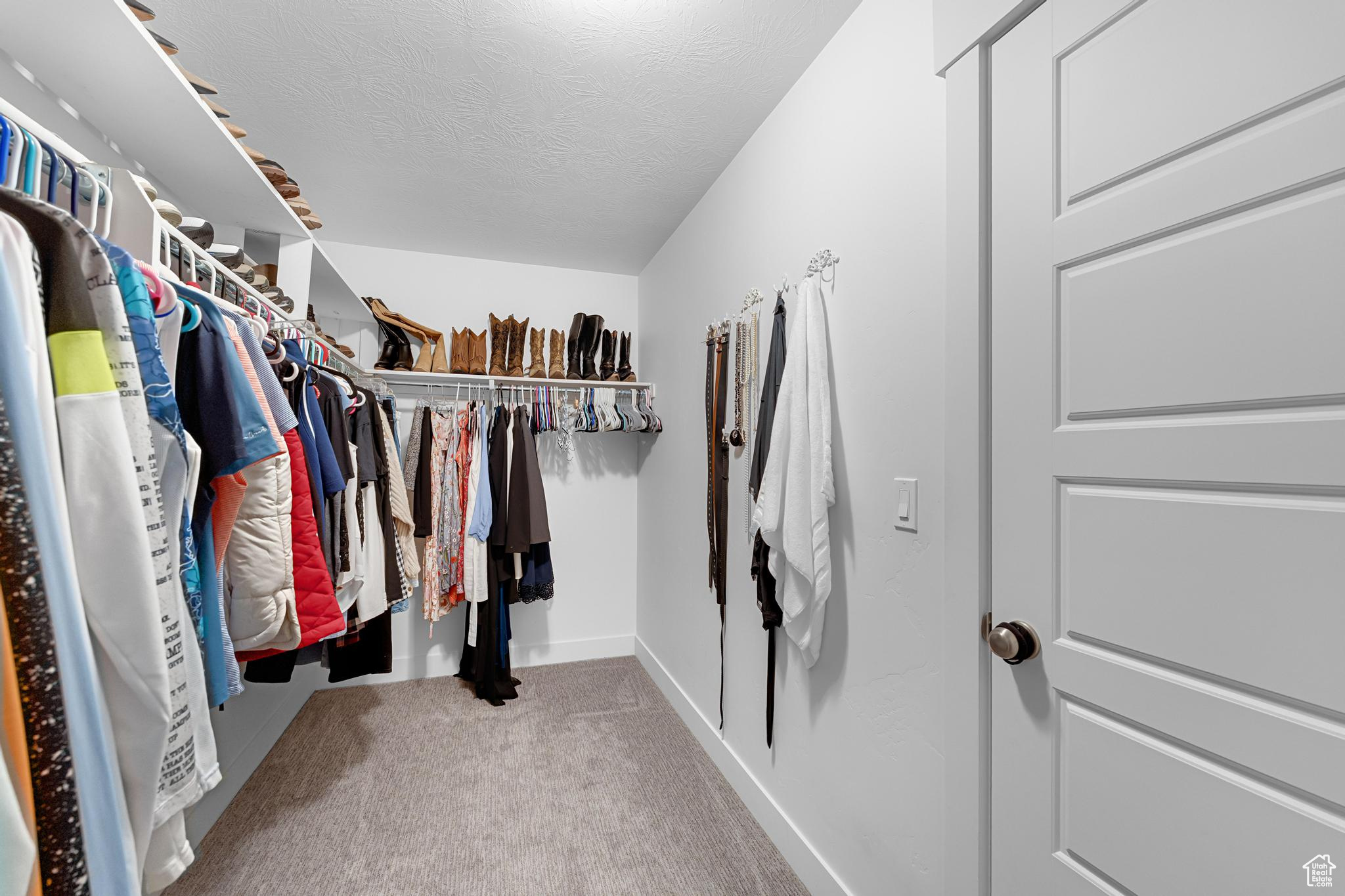 LAKESIDE - Residential