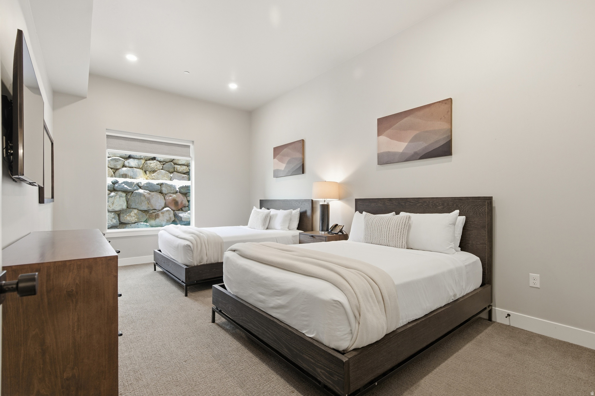 BLACK ROCK LUXURY CONDOMINIUMS - Residential