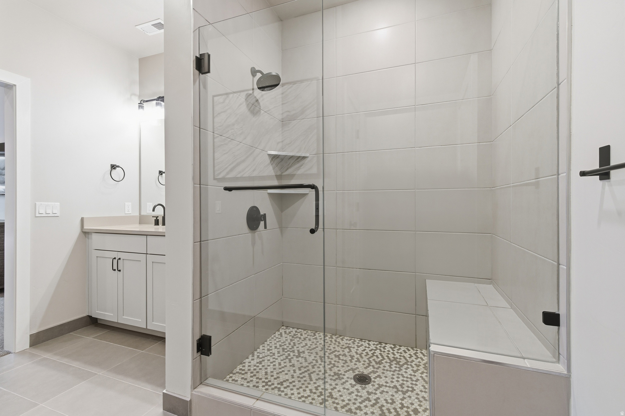 BLACK ROCK LUXURY CONDOMINIUMS - Residential