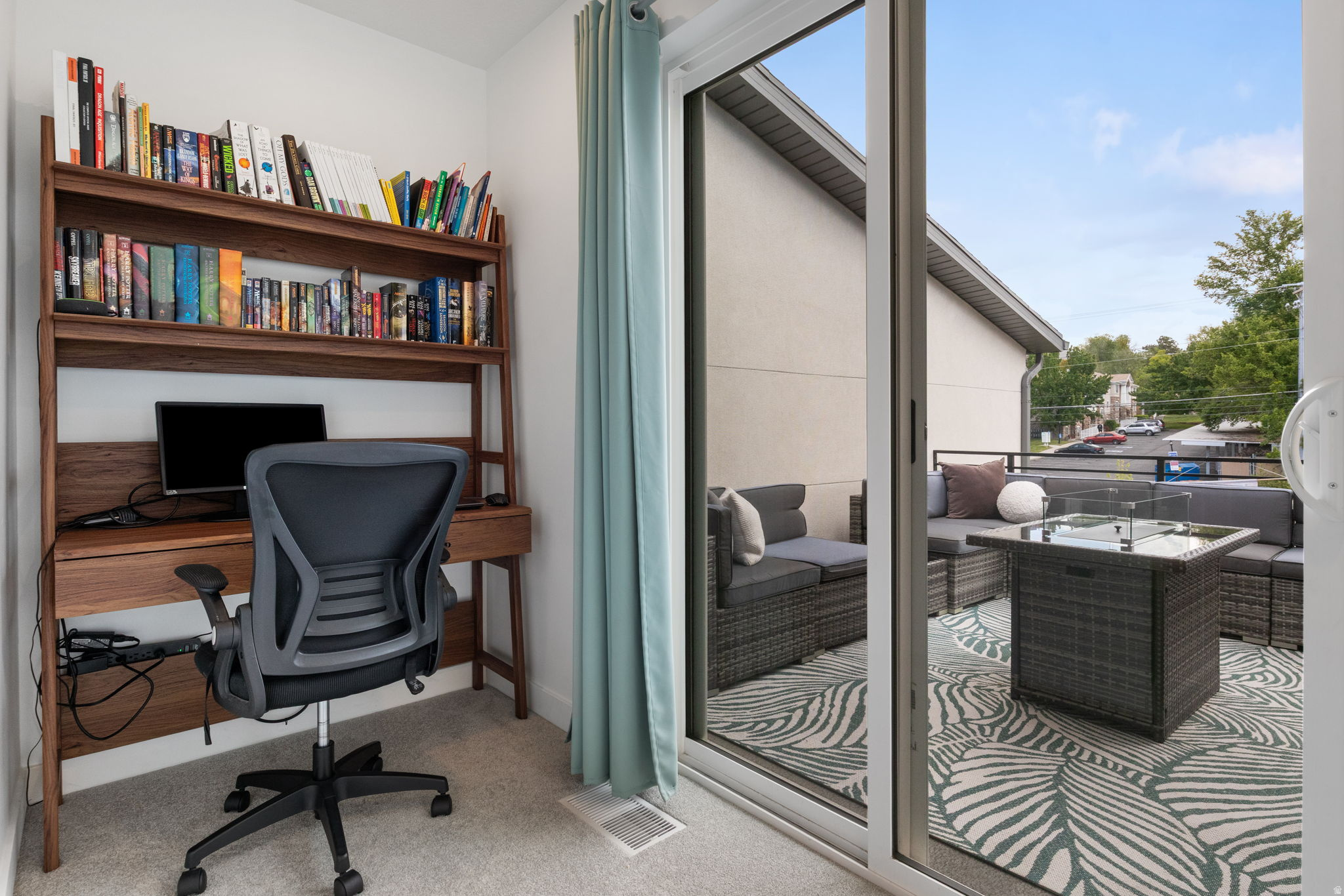 AXIS TOWNHOMES - Residential