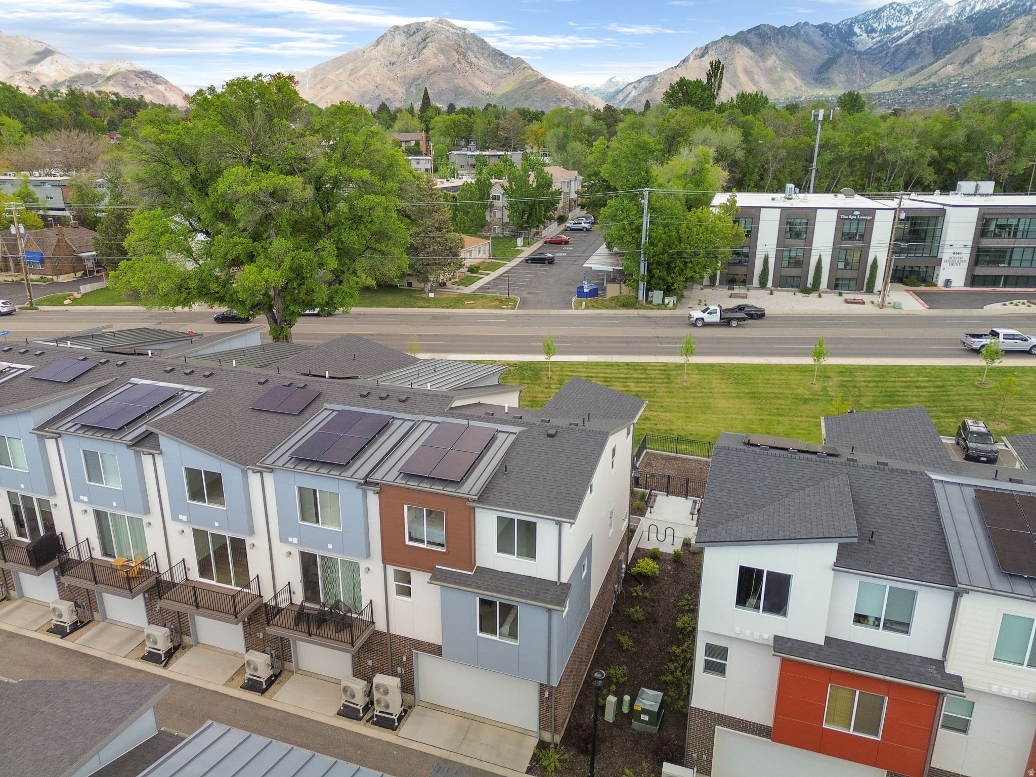 AXIS TOWNHOMES - Residential