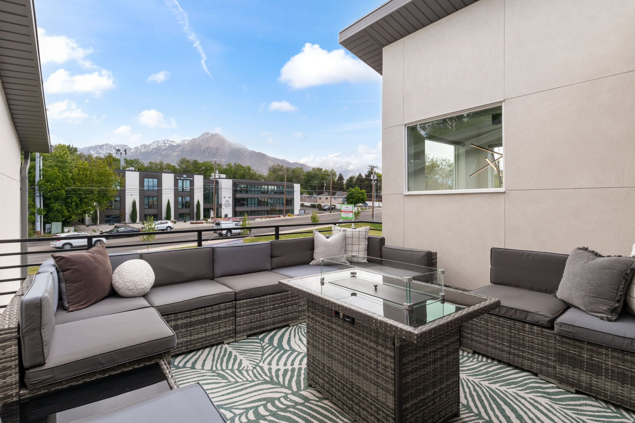AXIS TOWNHOMES - Residential