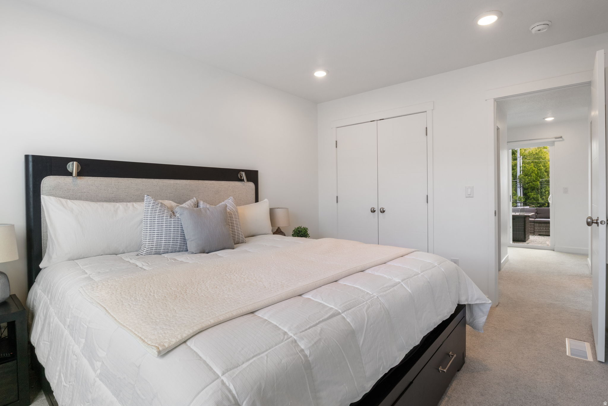 AXIS TOWNHOMES - Residential