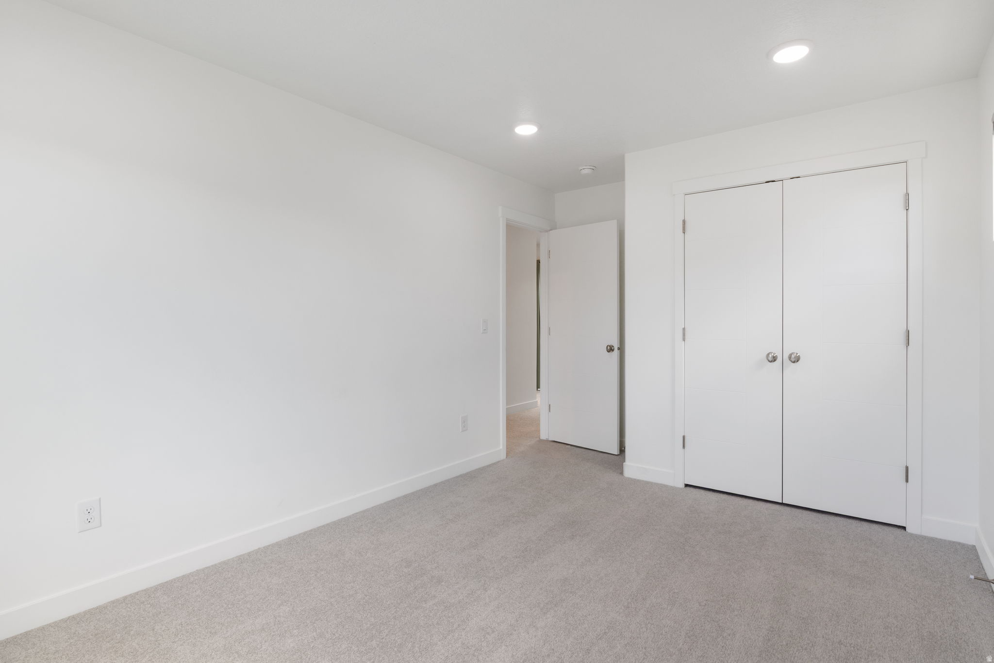 AXIS TOWNHOMES - Residential