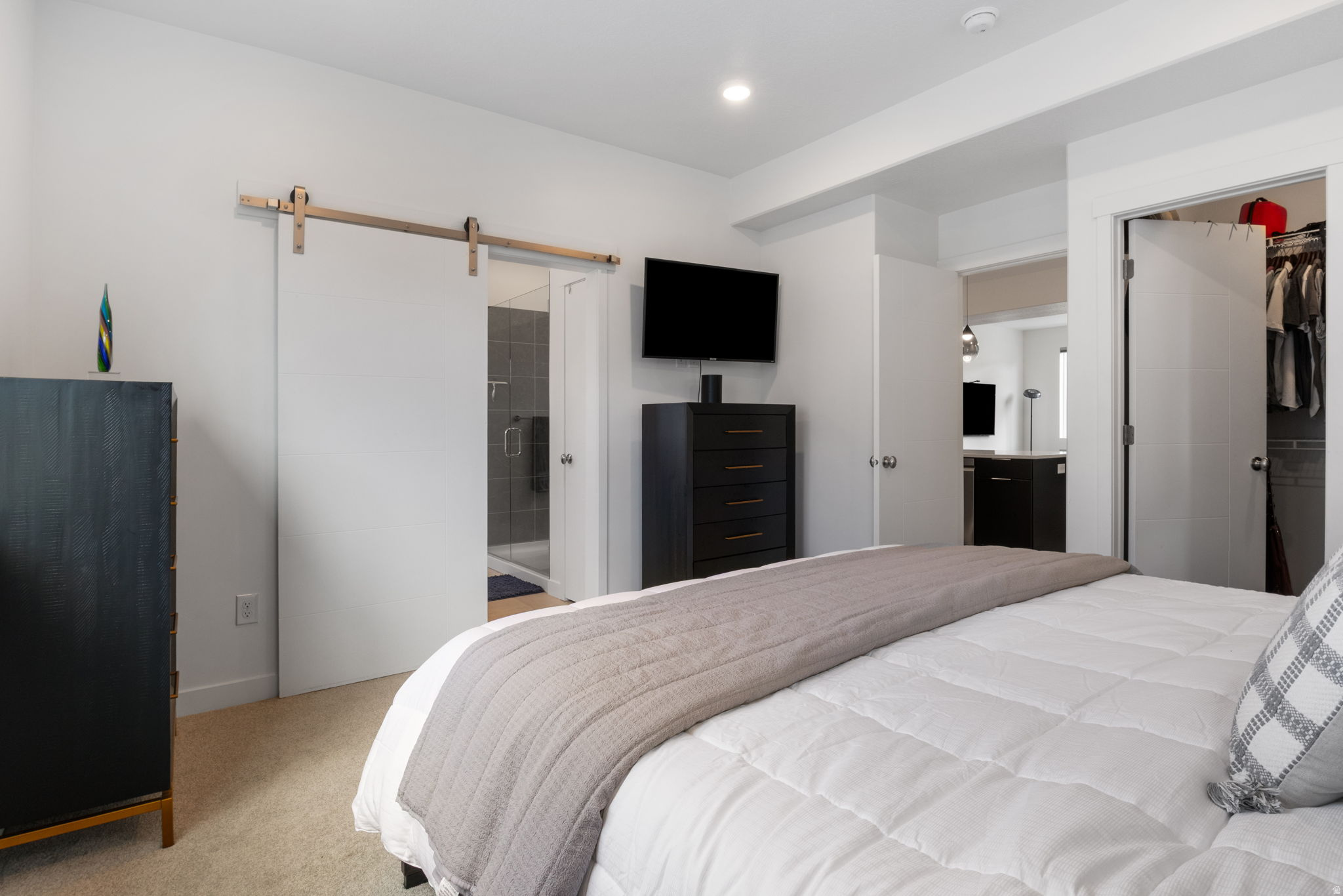 AXIS TOWNHOMES - Residential