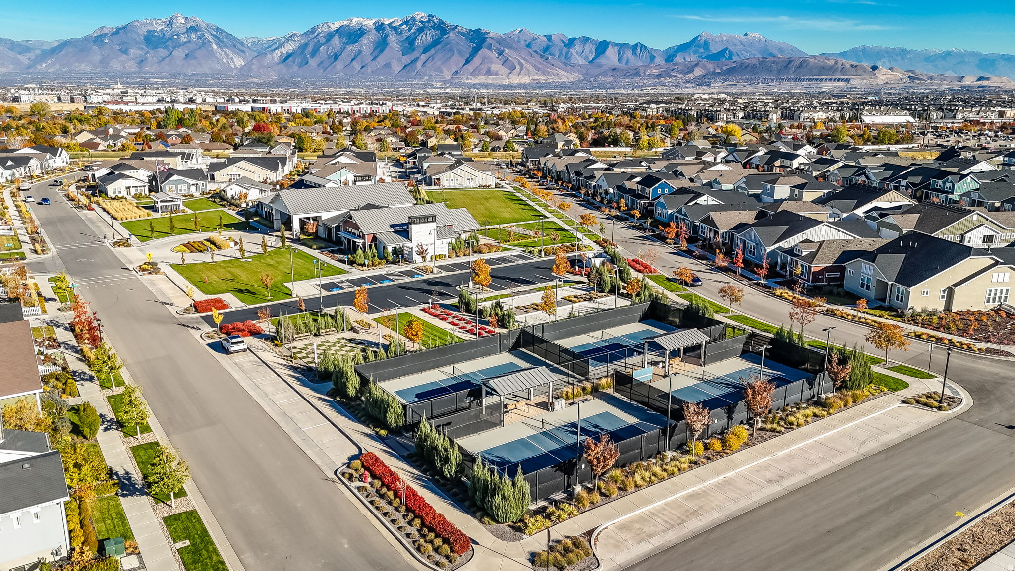 DAYBREAK SPRINGHOUSE - Residential