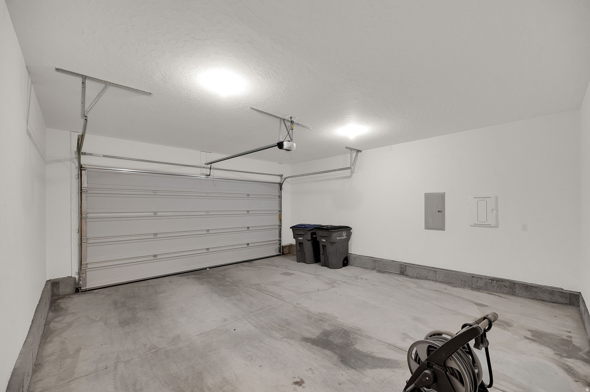 DAYBREAK SPRINGHOUSE - Residential