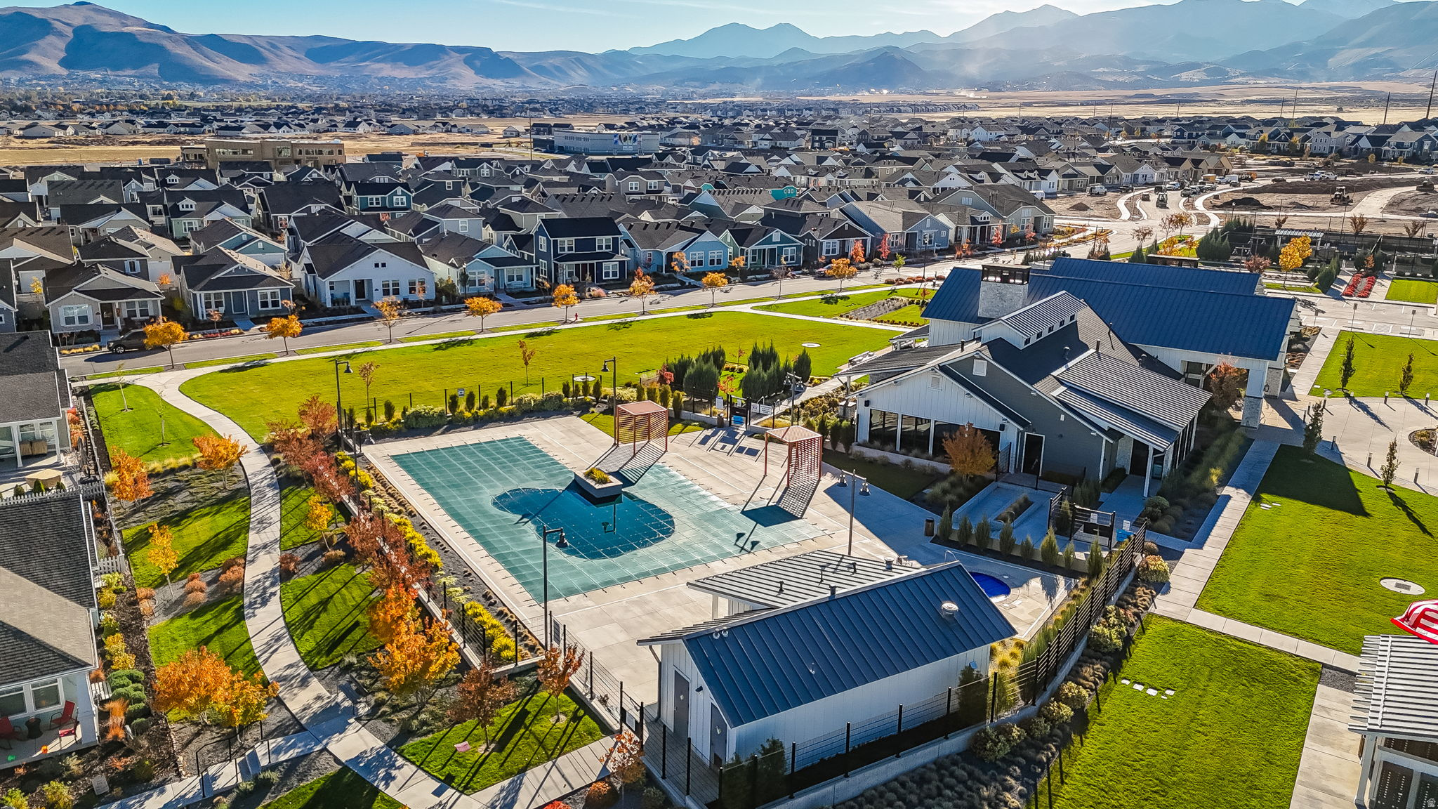 DAYBREAK SPRINGHOUSE - Residential