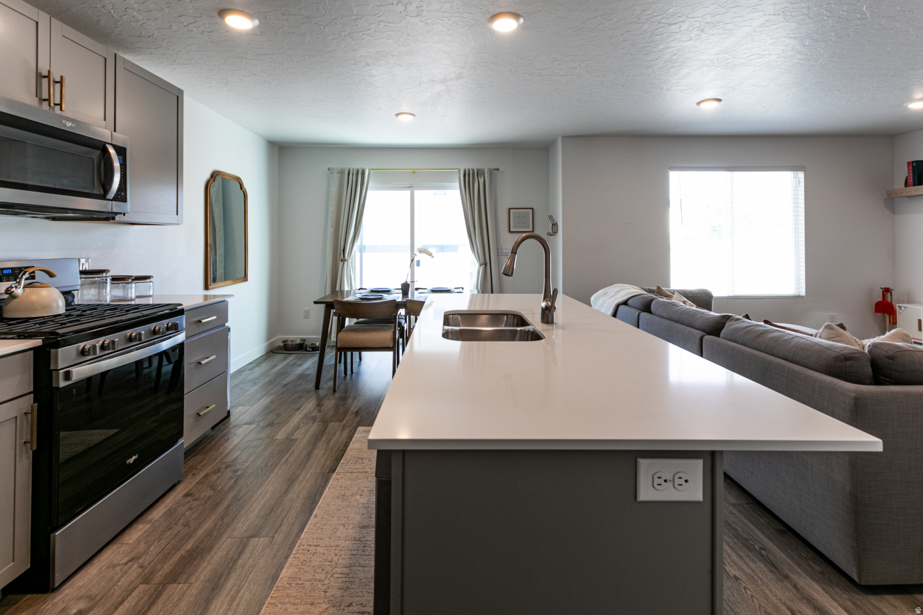 SPRING RANCH - Residential