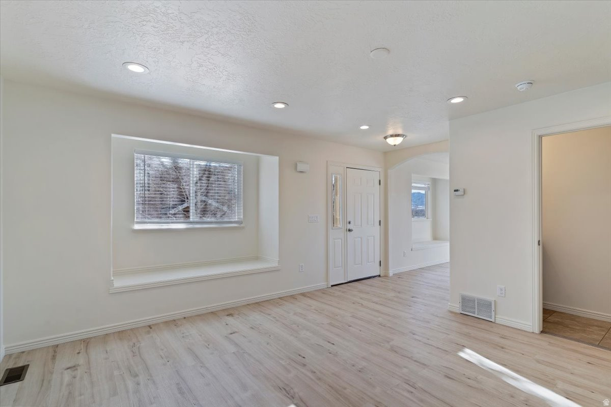 QUAIL HOLLOW - Residential