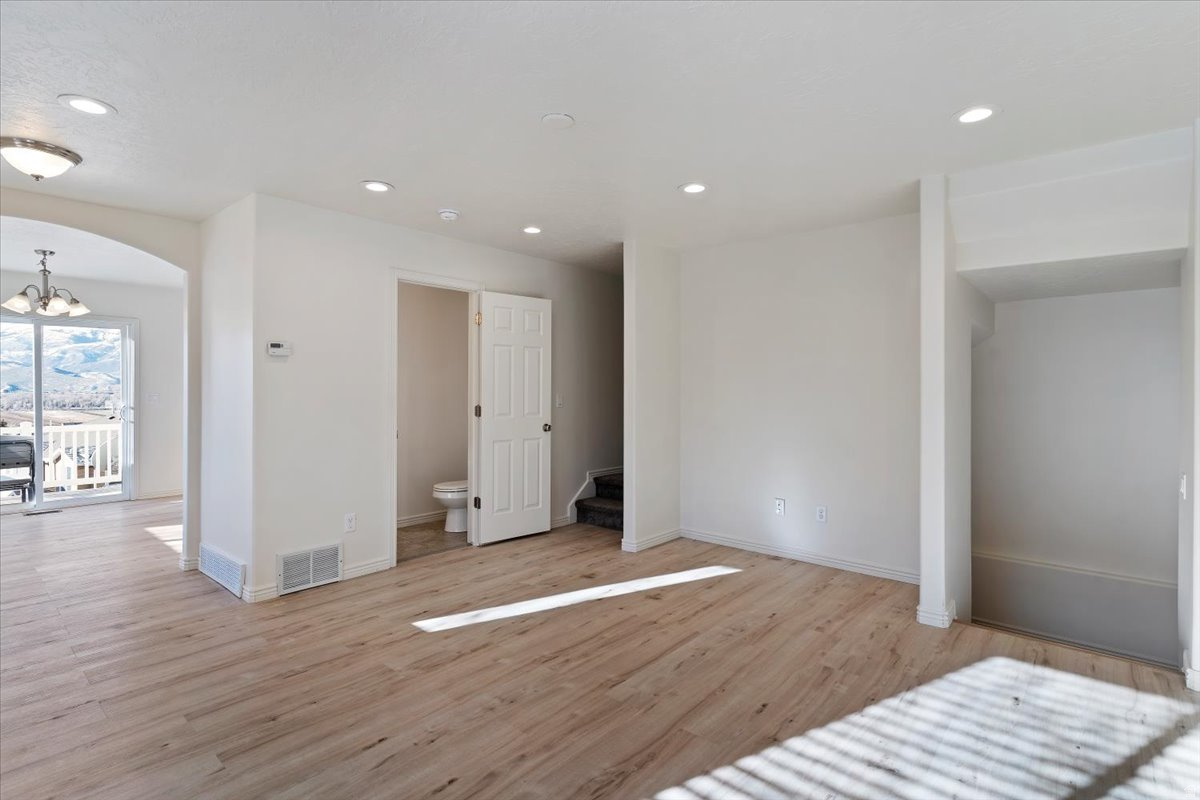 QUAIL HOLLOW - Residential