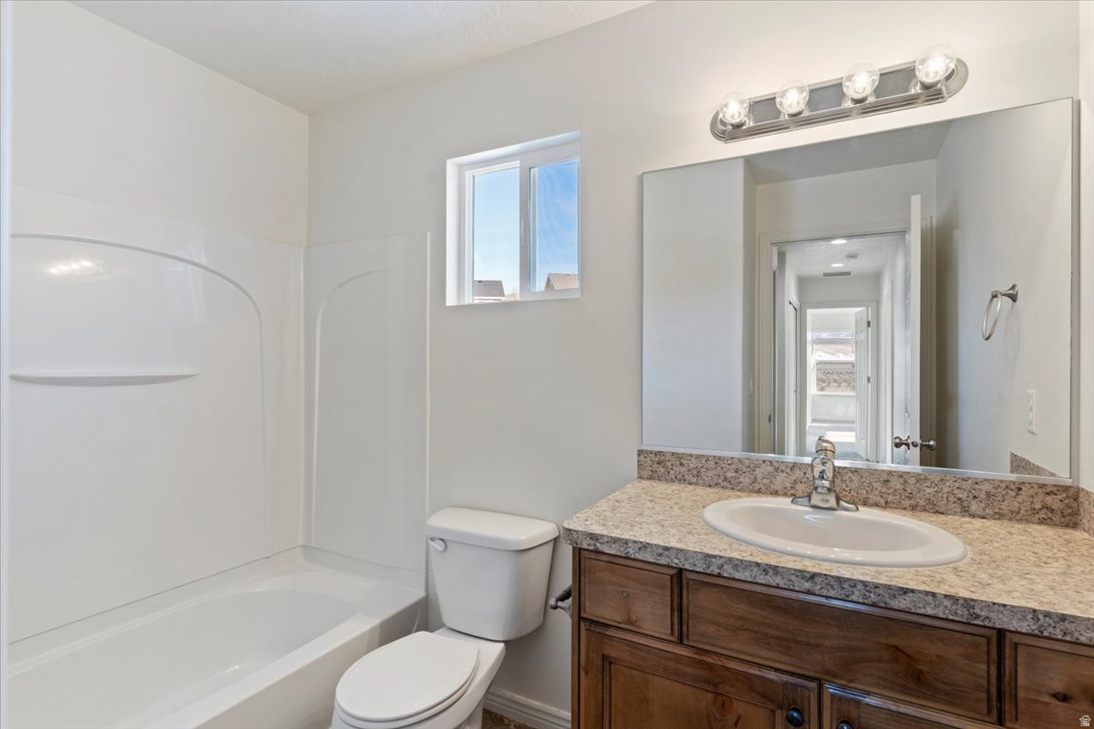 QUAIL HOLLOW - Residential